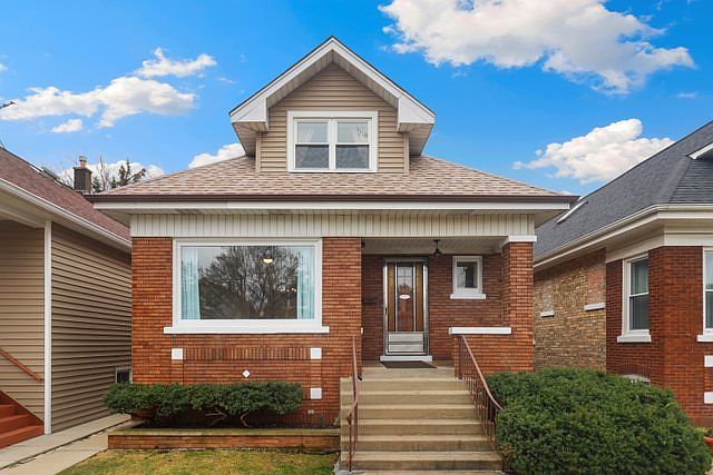 1st image of 5227 W Waveland Ave