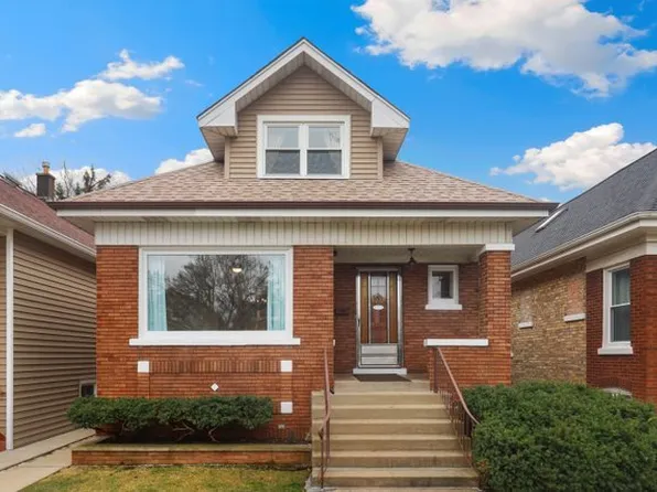 5227 W Waveland Ave, Chicago, IL 60641