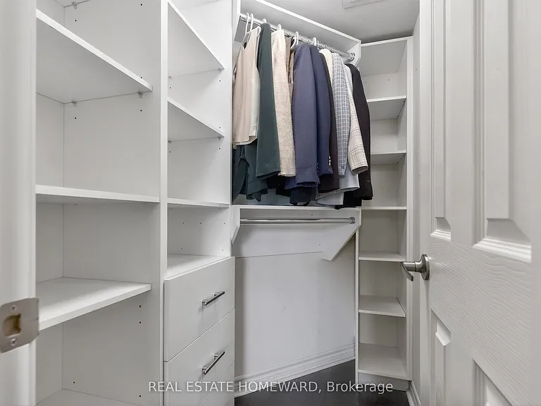 25 Lower Simcoe St #518 — Photo 12