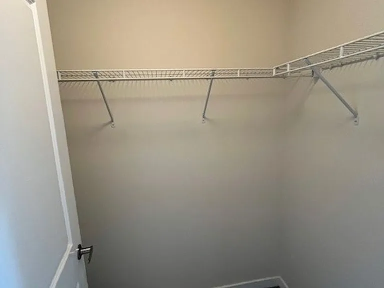 Modern 3 bedroom Townhomes with Garage — Photo 11