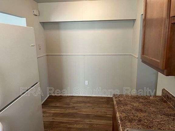4th image of 3316 W 8th St APT 2