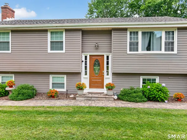 35 Glendale Road, Manchester, CT 06040