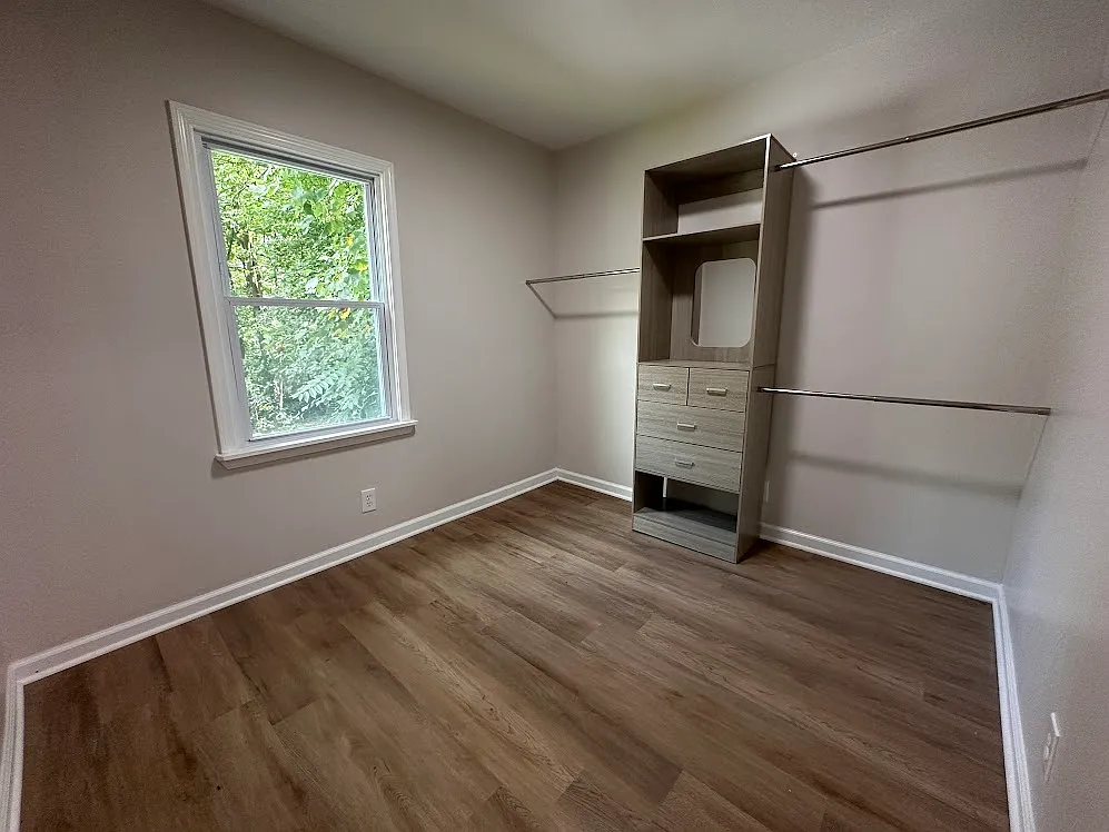 3 bed, 1322 sqft, $1,895 — Photo 4