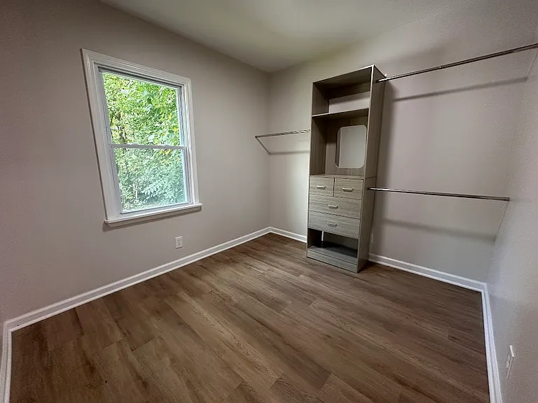 3393 Phillip Cir — Photo 4