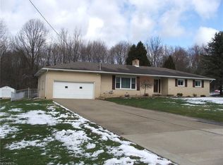 7001 Tamarack Dr, Hubbard, OH 44425