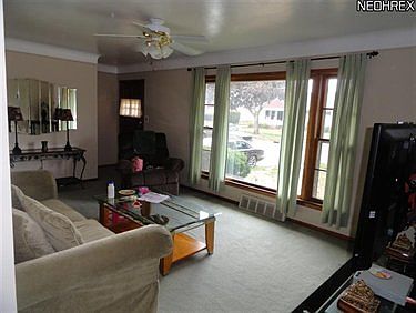 5th image of 4641 Southwood Dr