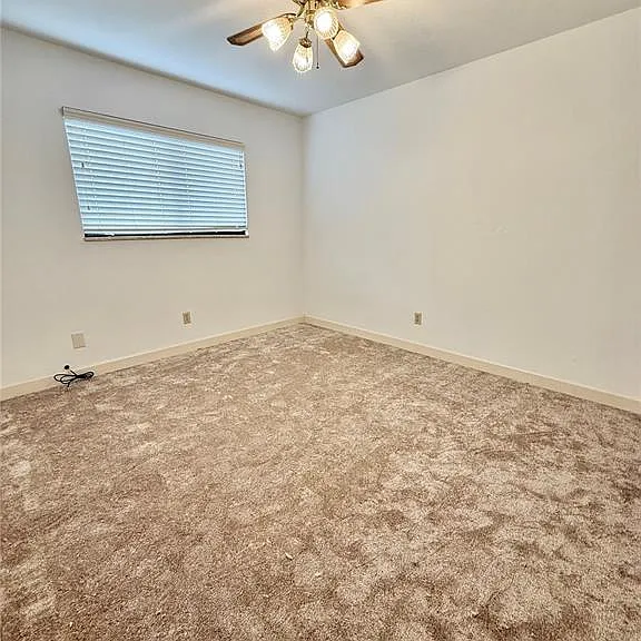 122 Ashley Dr — Photo 11