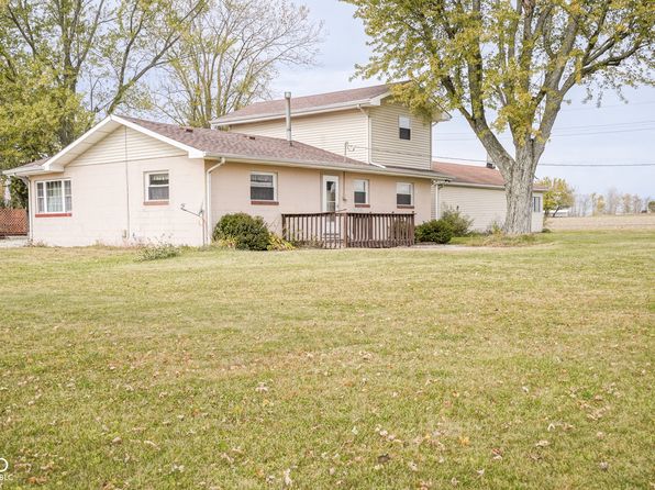 216 E Elm St, Jamestown, IN 46147