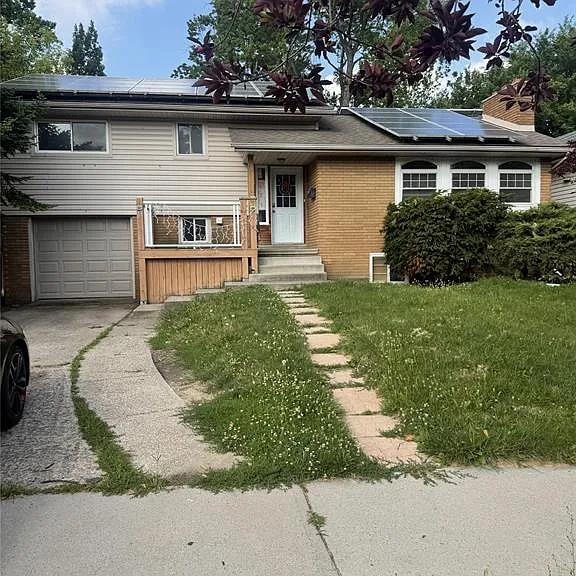 471 Randolph Ave — Photo 1
