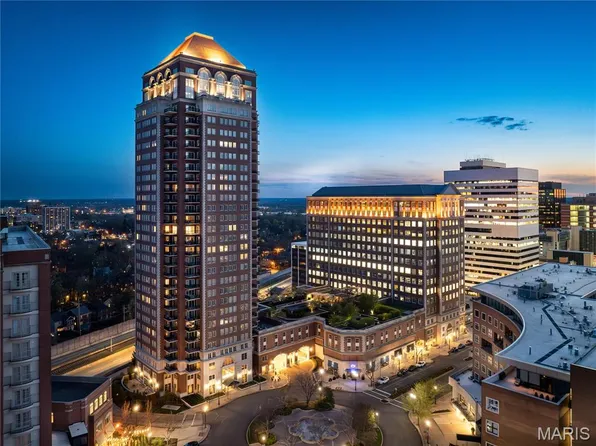 150 Carondelet Plz Unit 302, Saint Louis, MO 63105