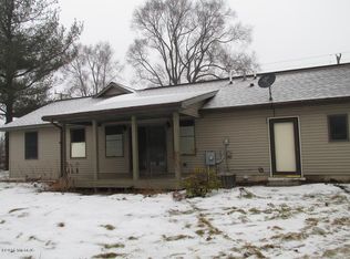 3721 W Howard City Edmore Rd, Six Lakes, MI 48886