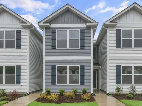 158 Holmes Corner Dr, Wilsons Mills, NC 27520