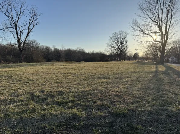 1870 Southside Rd, Southside, TN 37171