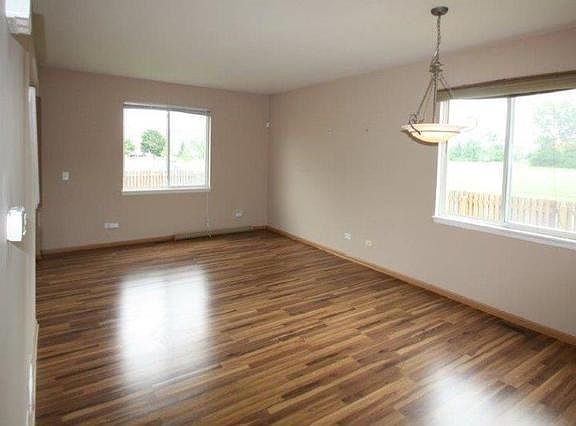 4th image of 3700 Delaney Dr