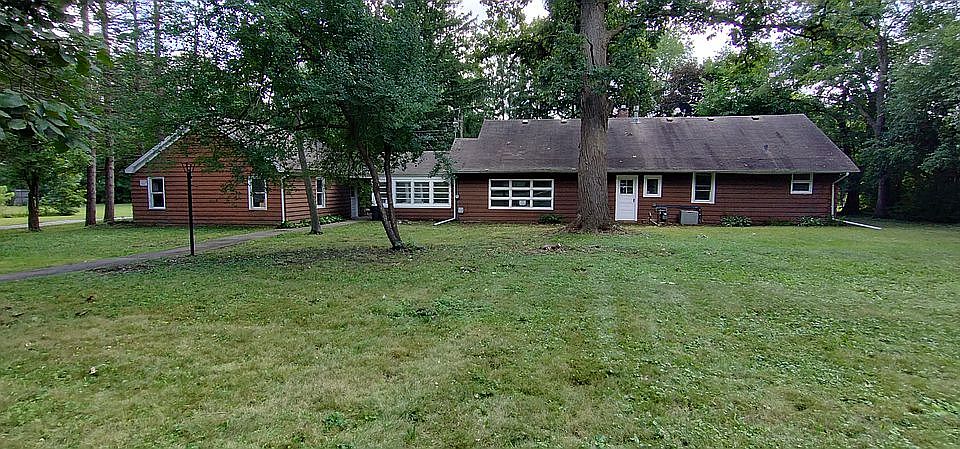 1st image of 29W681 Cape Ave