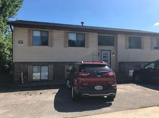 3290 8th St APT 4, Marion, IA 52302