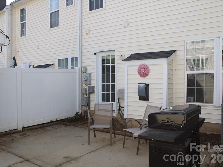 9446 Cadman Ct — Photo 25