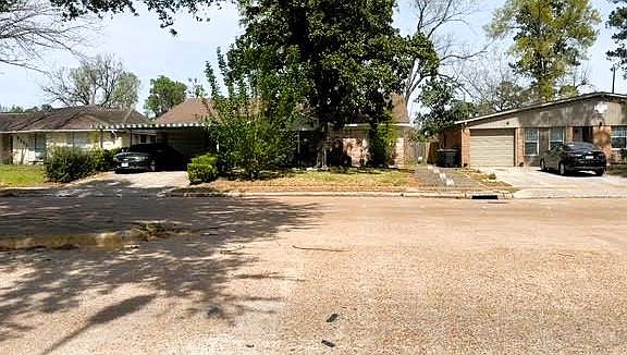 4th image of 7613 Parker Rd