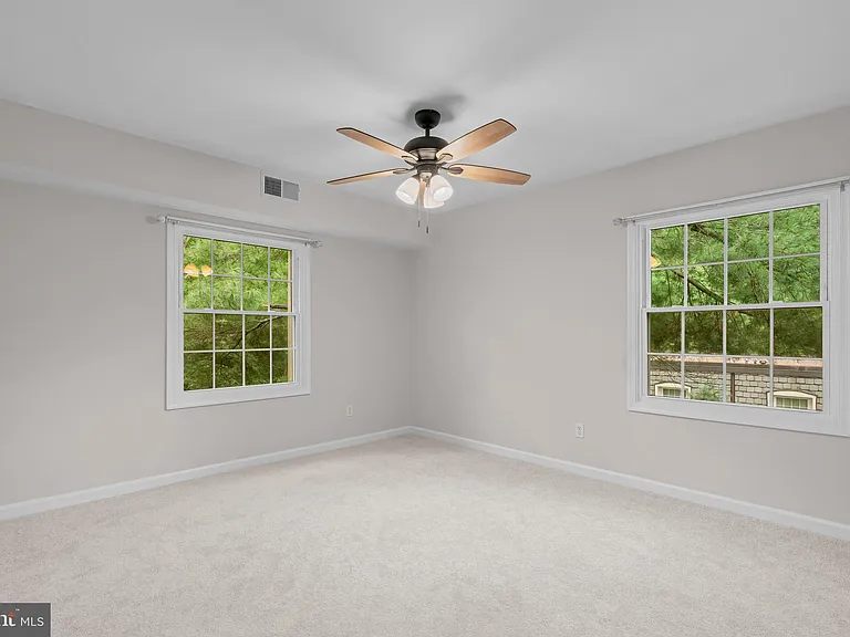 8110 Colony Point Rd #H — Photo 20