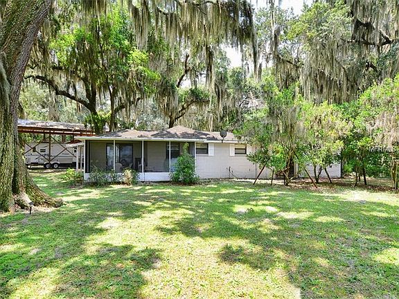 3rd image of 4972 NE 73rd Dr