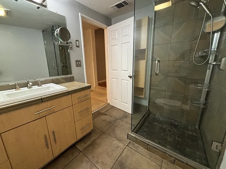 1114 Castro Way — Photo 21