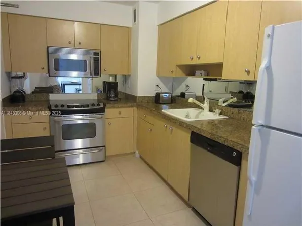 9195 Collins Ave APT 504, Surfside, FL 33154