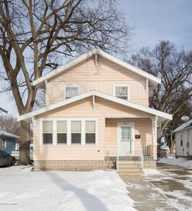 1517 4th Ave S, Fargo, ND, 58103