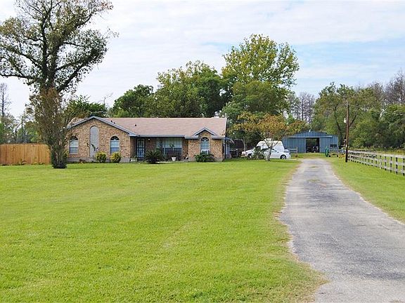 221'' FM 1774 FRONTAGE THIS PROPERTY HAS A HOME BUT IS BEING SOLD FOR LOT VALUE. UNRESTRICTED LOT*FM 1774 FRONTAGE*LOT VALUE ONLY*GREAT COMMERICAL OPPORTUNITY! 2.363 ACRES UNRESTRICTED*EASY ACCESS TO 149, 249 & FM 1488*LOTS OF POTENTIAL