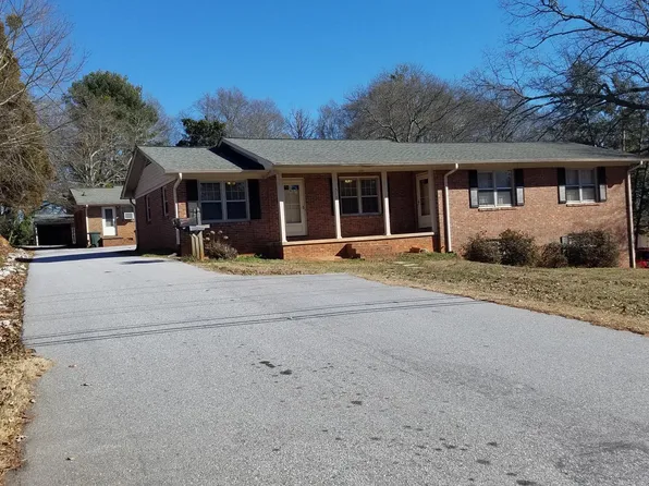 510A N Townville St, Seneca, SC 29678