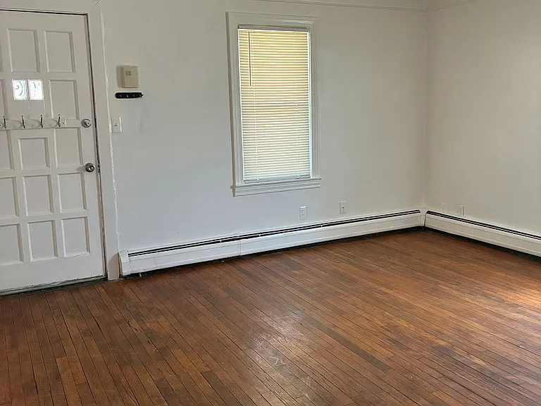 23575 Stewart Ave #1 — Photo 2