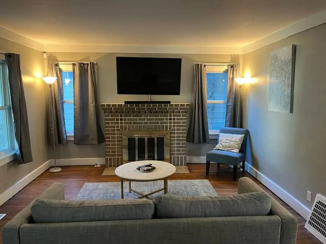 5538 Lydia Ave — Photo 2