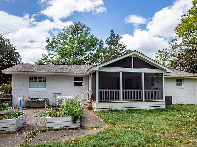 2045 Lake Ave — Photo 33