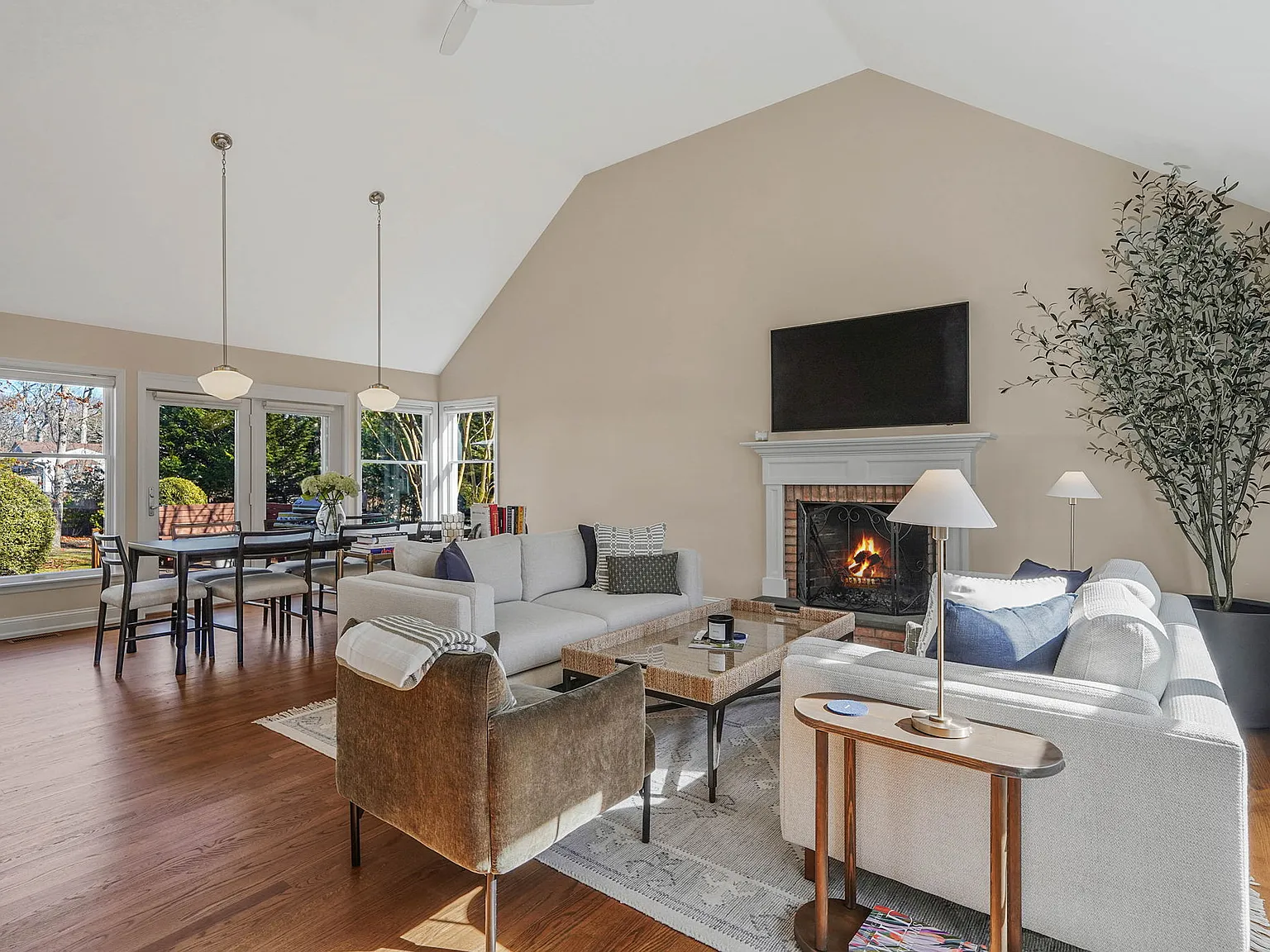 East Hampton Beach Retreat! — Photo 4