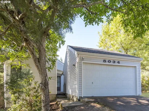 5034 SW Brugger St, Portland, OR 97219