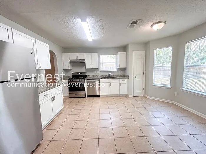 5544 Bluegrass Dr — Photo 7