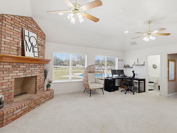 2nd image of 113 Green Oaks Ct