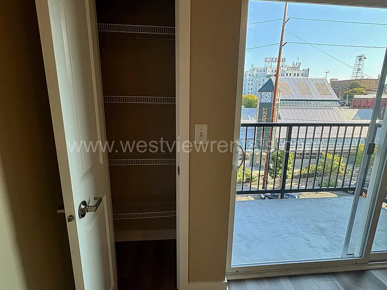 200 E Maple St — Photo 229