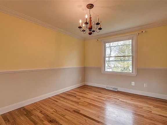 5th image of 4621 Brookhill Dr S