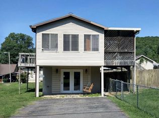 137 Deacon Creek Rd, Erwin, TN 37650