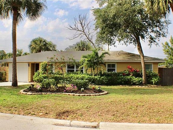 2nd image of 2849 Sequoia Ln