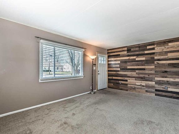 3rd image of 42 Orchard Heights St