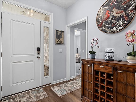 3rd image of 109 W Spring Dr