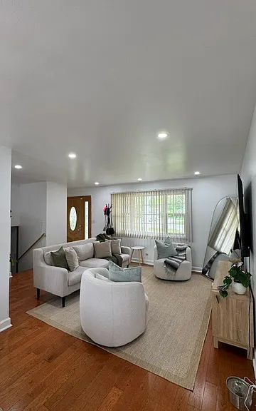 18341 W Lee Cir — Photo 5