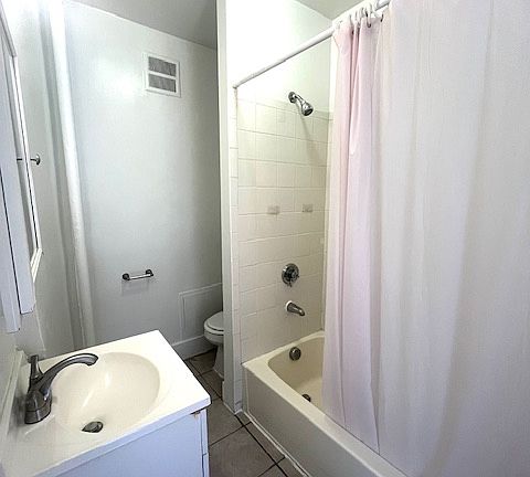 4th image of 22 Joy St #4