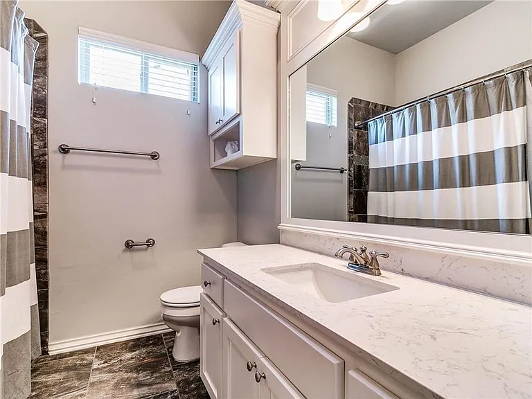 6305 NW 156th St — Photo 24