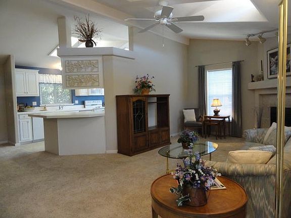 5th image of 802 Villa Teresa Way #802