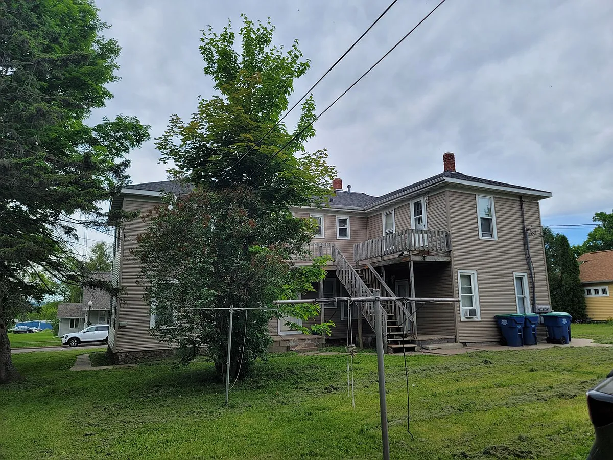 Building Photo - 2411-2415 Gowen St