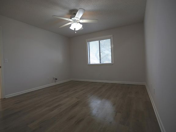 5th image of 719 Green St APT 103