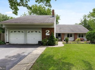 2 Merion Rd, Marlton, NJ 08053