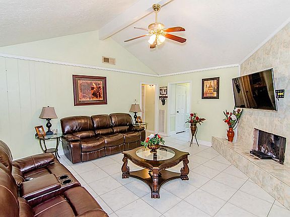 5th image of 311 Saddle Horn Dr